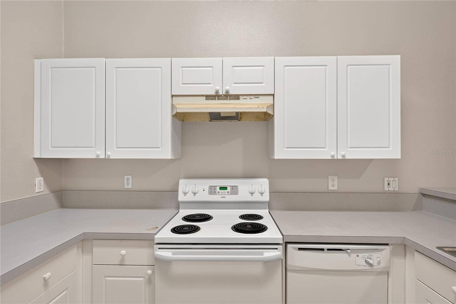 8831 GRAND PALMS CIR, APT B, Kissimmee, FL 34747 8831 GRAND PALMS CIR, APT B, Kissimmee, FL 34747