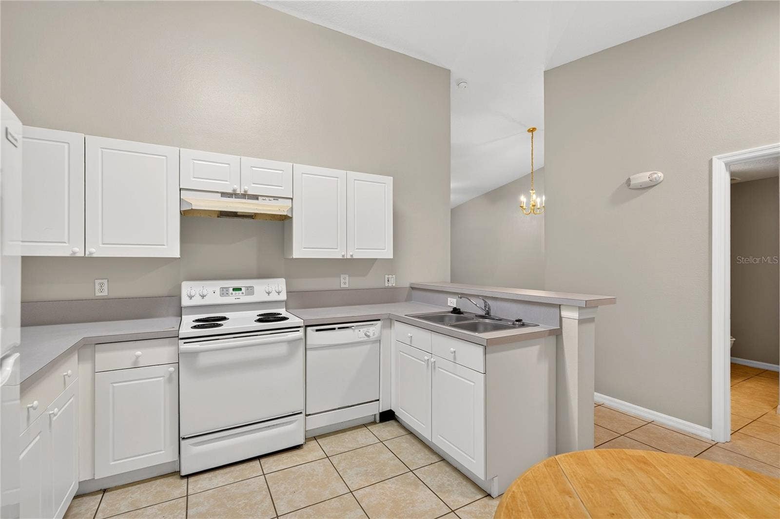 8831 GRAND PALMS CIR, APT B, Kissimmee, FL 34747 8831 GRAND PALMS CIR, APT B, Kissimmee, FL 34747