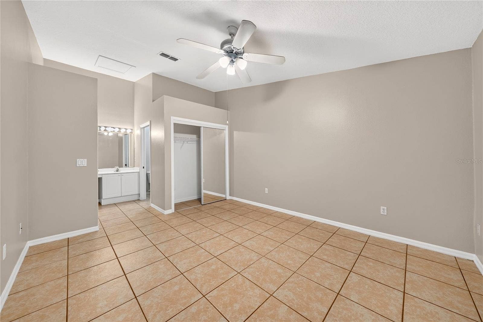 8831 GRAND PALMS CIR, APT B, Kissimmee, FL 34747 8831 GRAND PALMS CIR, APT B, Kissimmee, FL 34747