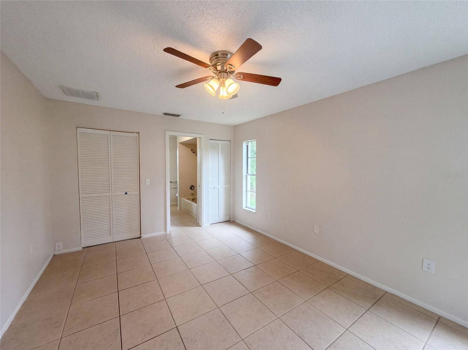 12054 JOE HERRMANN DRIVE, San Antonio, FL 33576 12054 JOE HERRMANN DRIVE, San Antonio, FL 33576