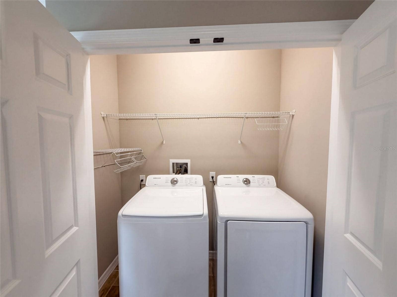394 ALCOVE DRIVE, Groveland, FL 34736 394 ALCOVE DRIVE, Groveland, FL 34736