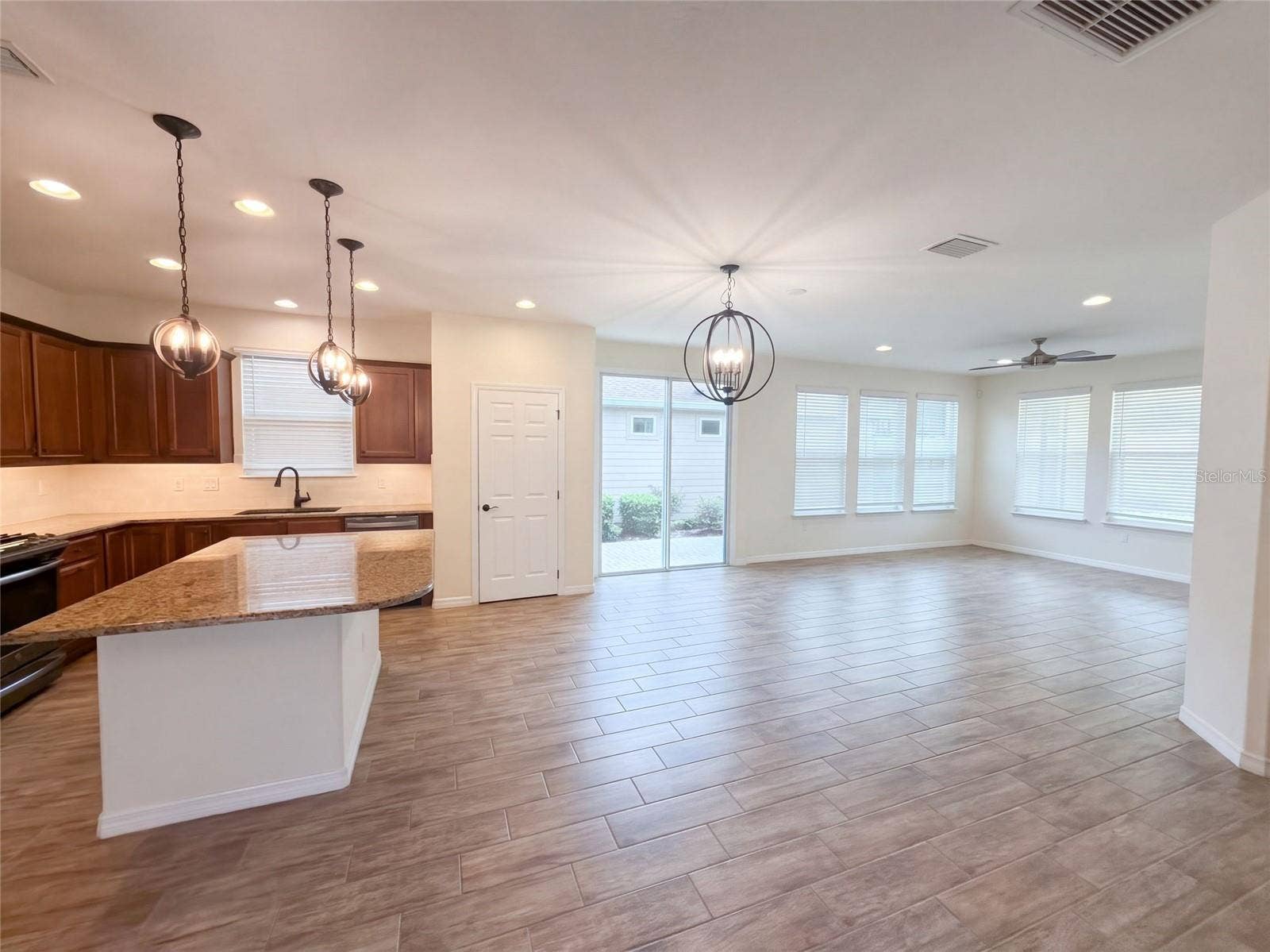 394 ALCOVE DRIVE, Groveland, FL 34736 394 ALCOVE DRIVE, Groveland, FL 34736