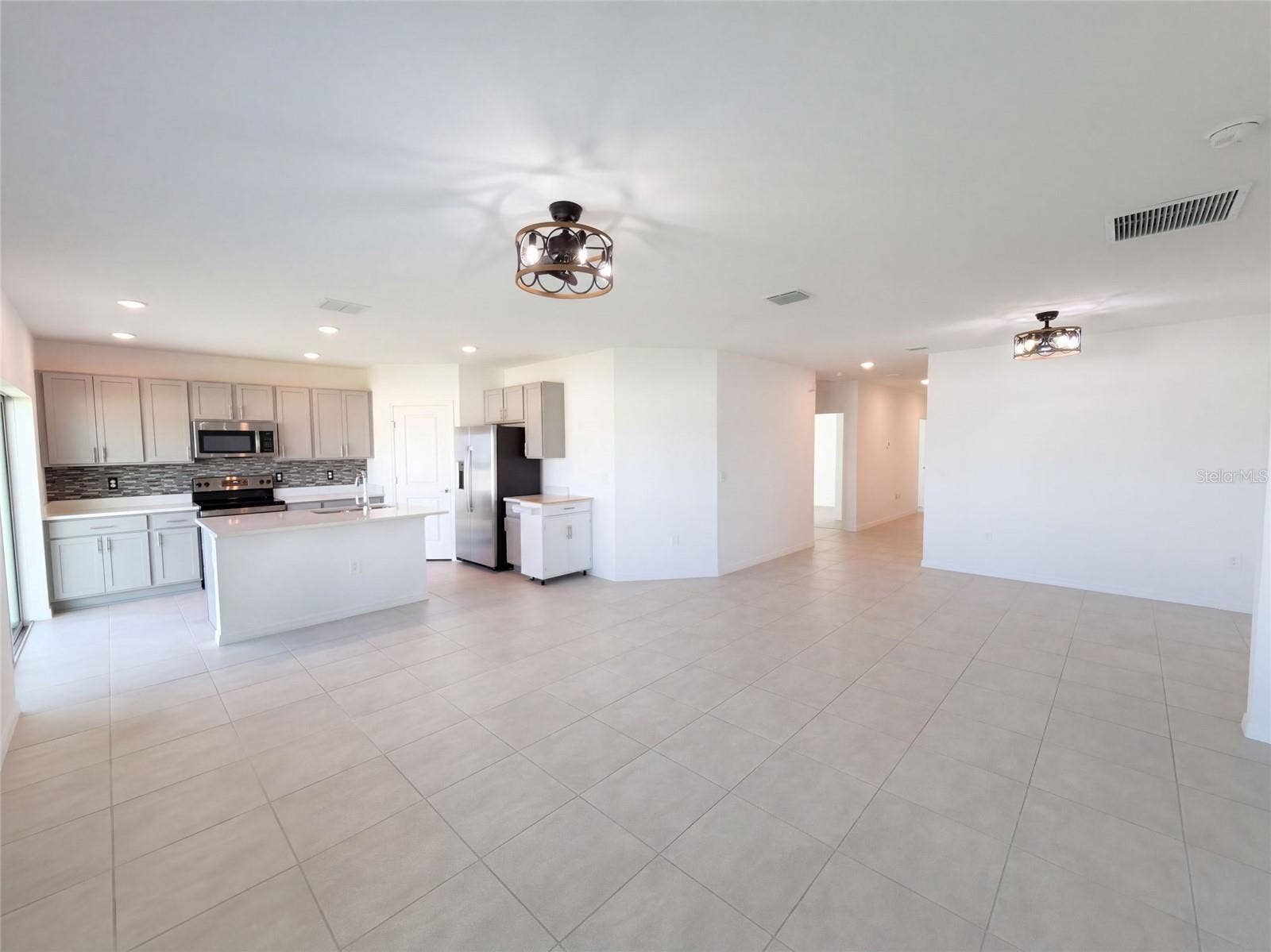 124 CITRINE LOOP, Kissimmee, FL 34758