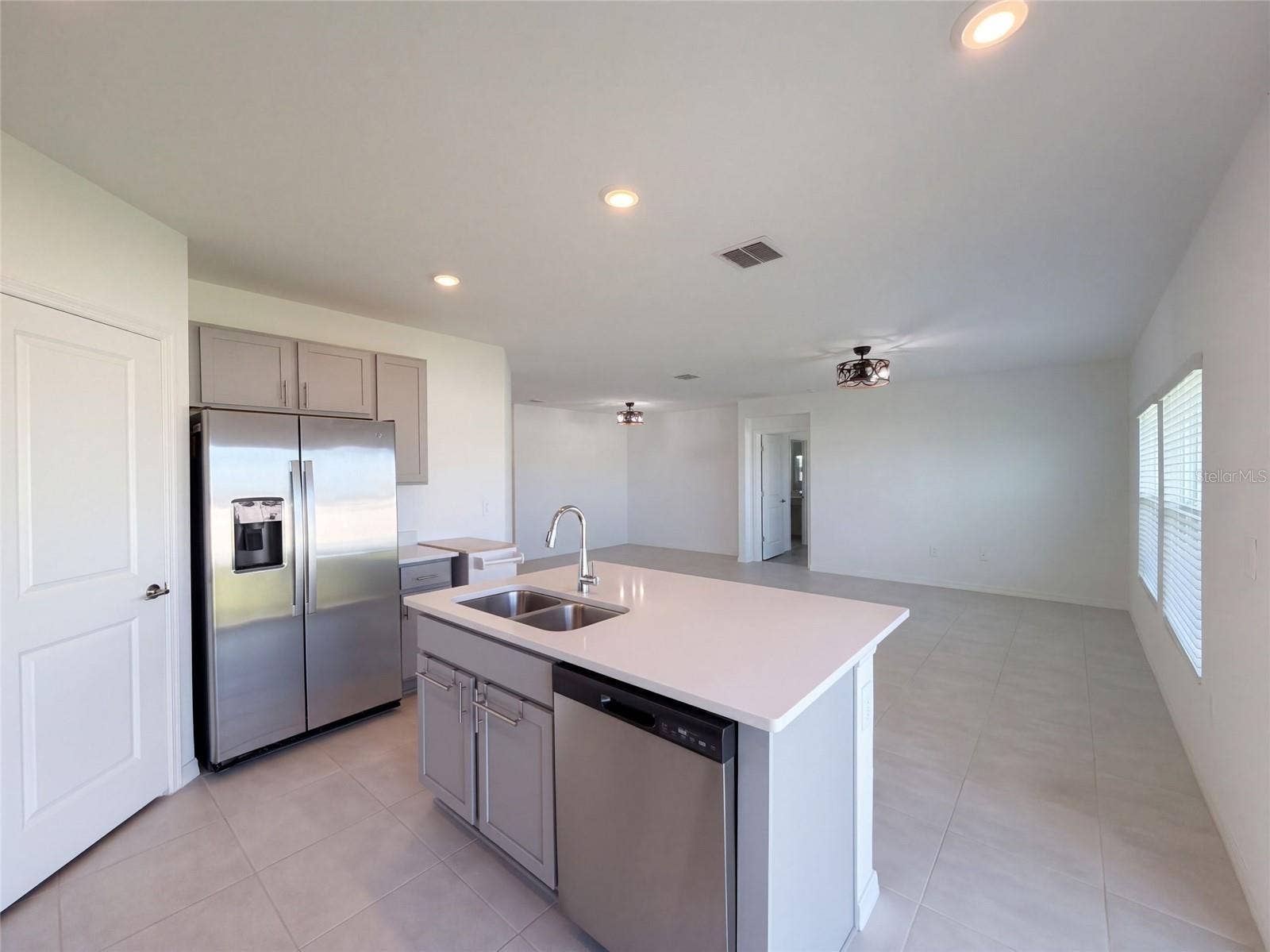 124 CITRINE LOOP, Kissimmee, FL 34758