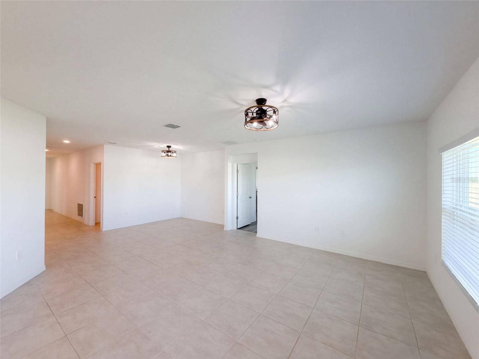 124 CITRINE LOOP, Kissimmee, FL 34758