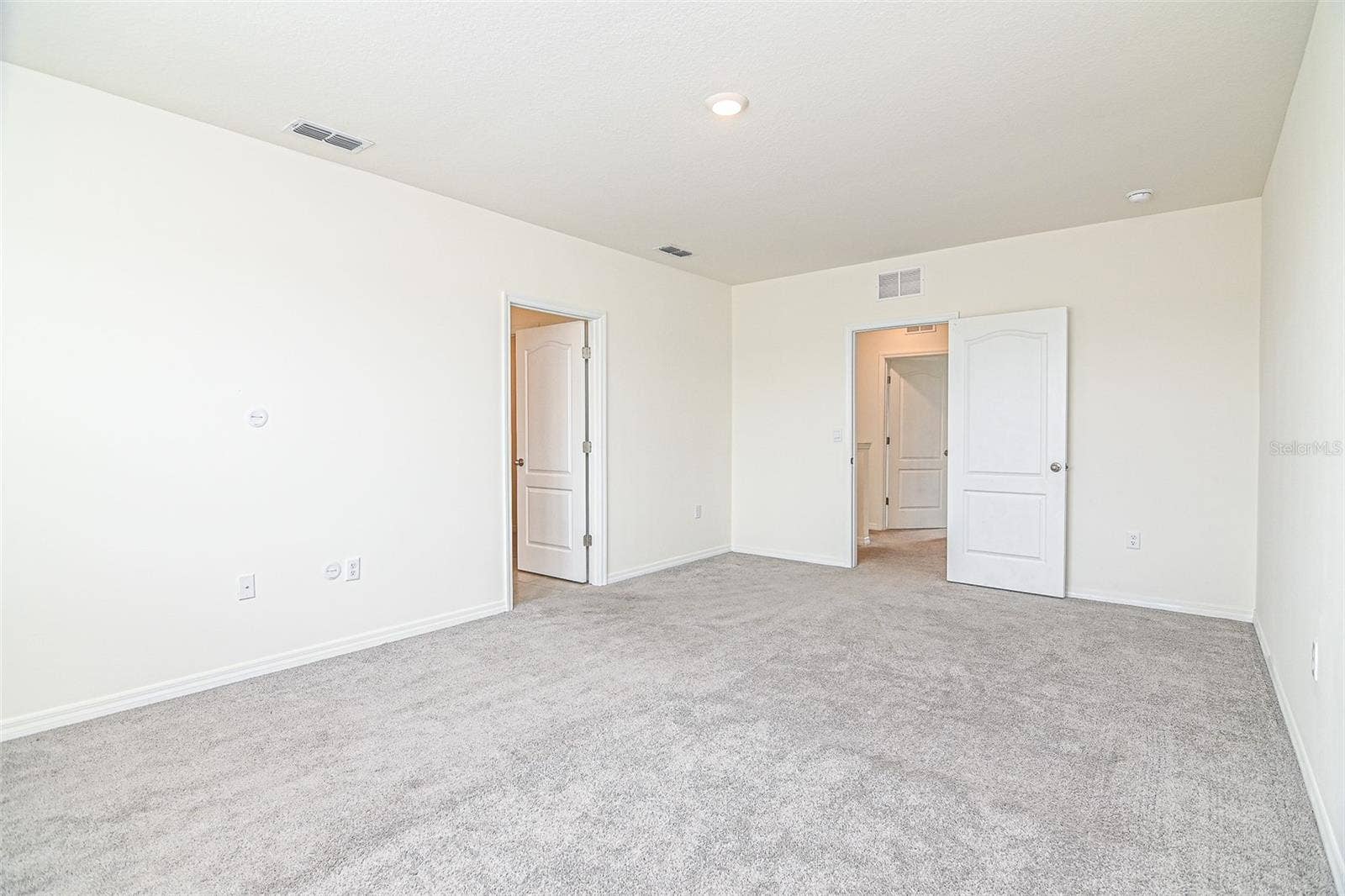 759 AUBURN GROVE COURT, Auburndale, FL 33823 759 AUBURN GROVE COURT, Auburndale, FL 33823