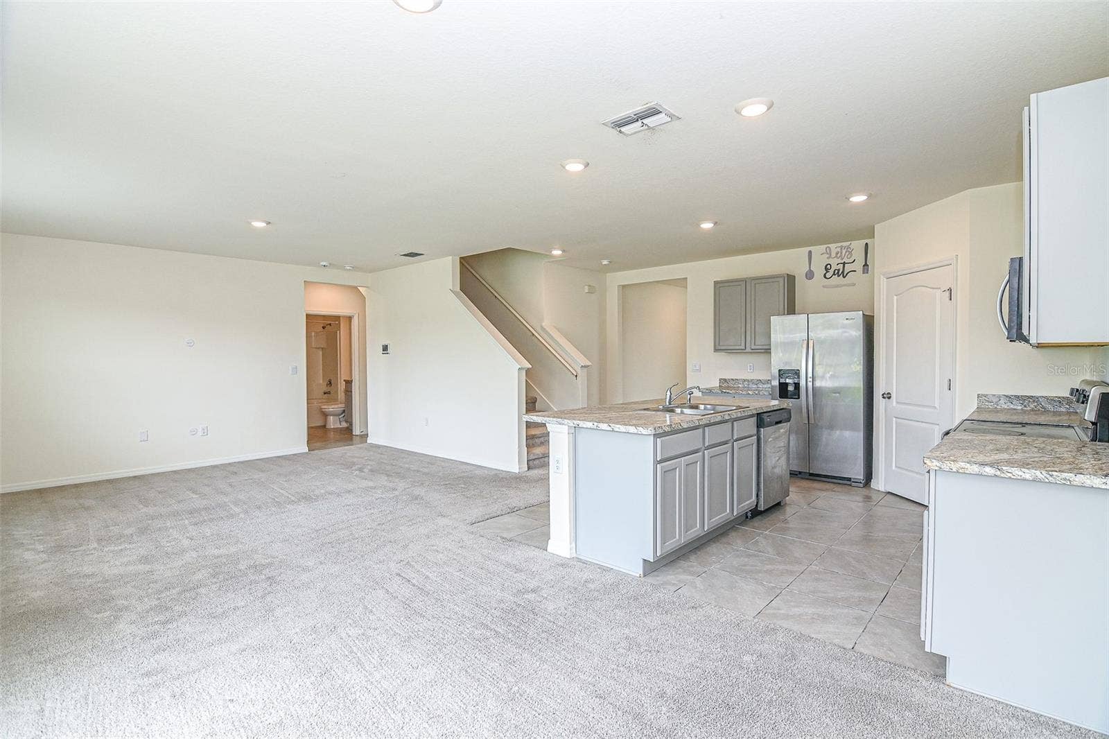 759 AUBURN GROVE COURT, Auburndale, FL 33823 759 AUBURN GROVE COURT, Auburndale, FL 33823