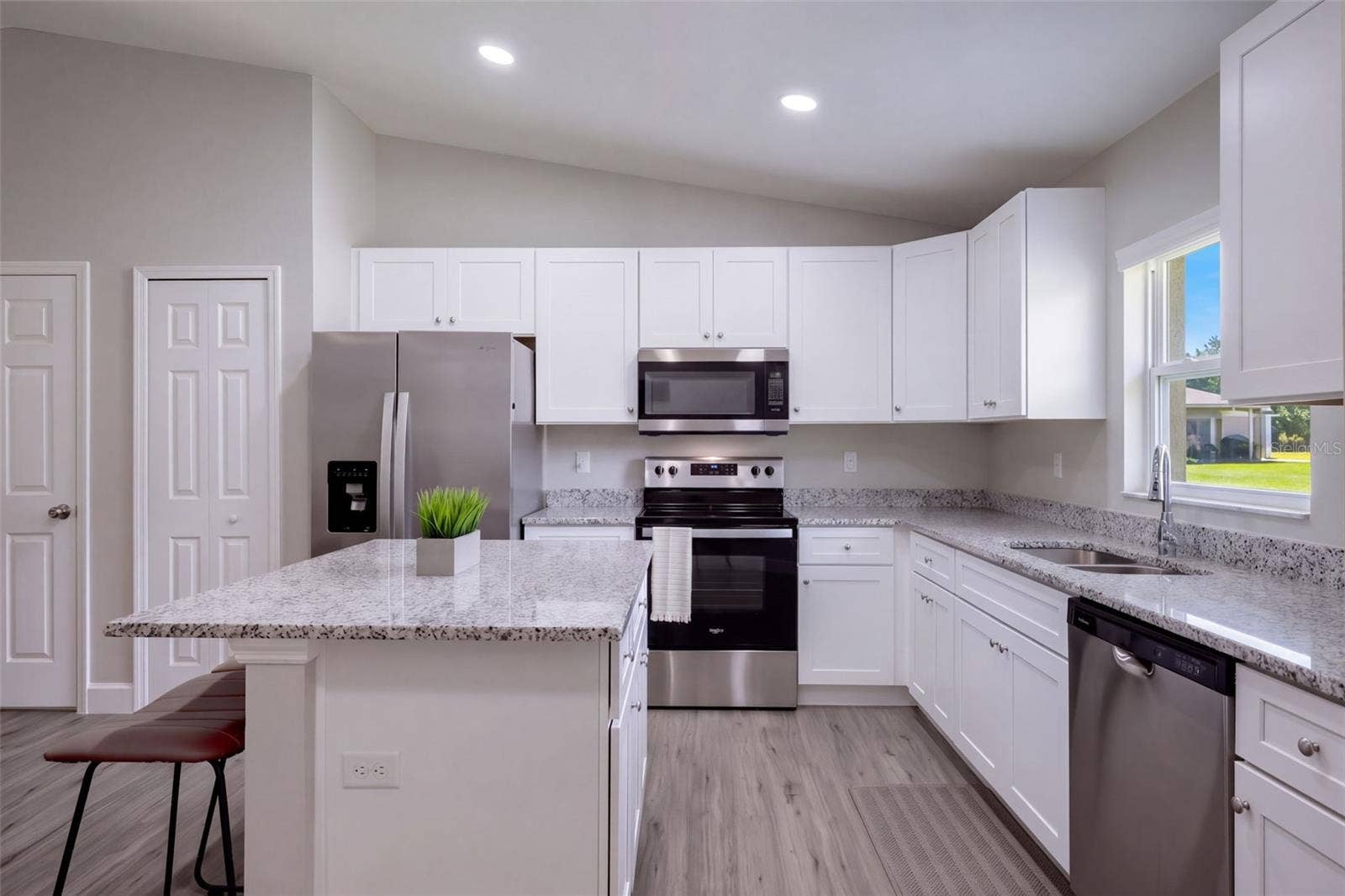 330 W ELM DRIVE, Orange City, FL 32763 Kitchen