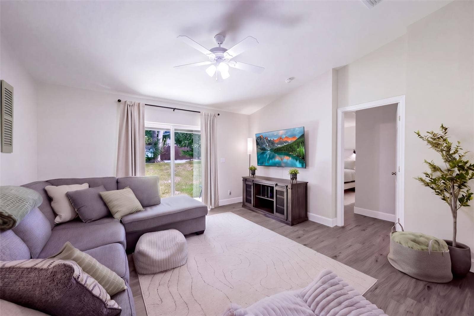 330 W ELM DRIVE, Orange City, FL 32763 Living room