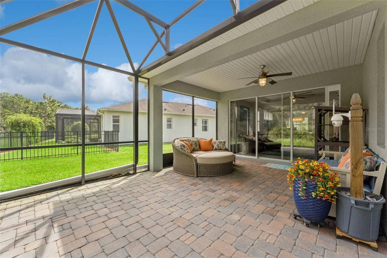 1305 HAYTON AVE., Deland, FL 32724 Screen enclosed covered patio w/ a ceiling fan