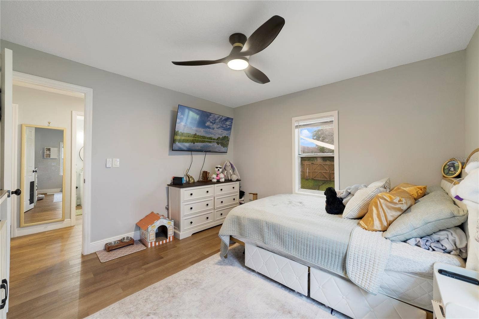 812 S LOCUST AVENUE, Sanford, FL 32771 812 S LOCUST AVENUE, Sanford, FL 32771
