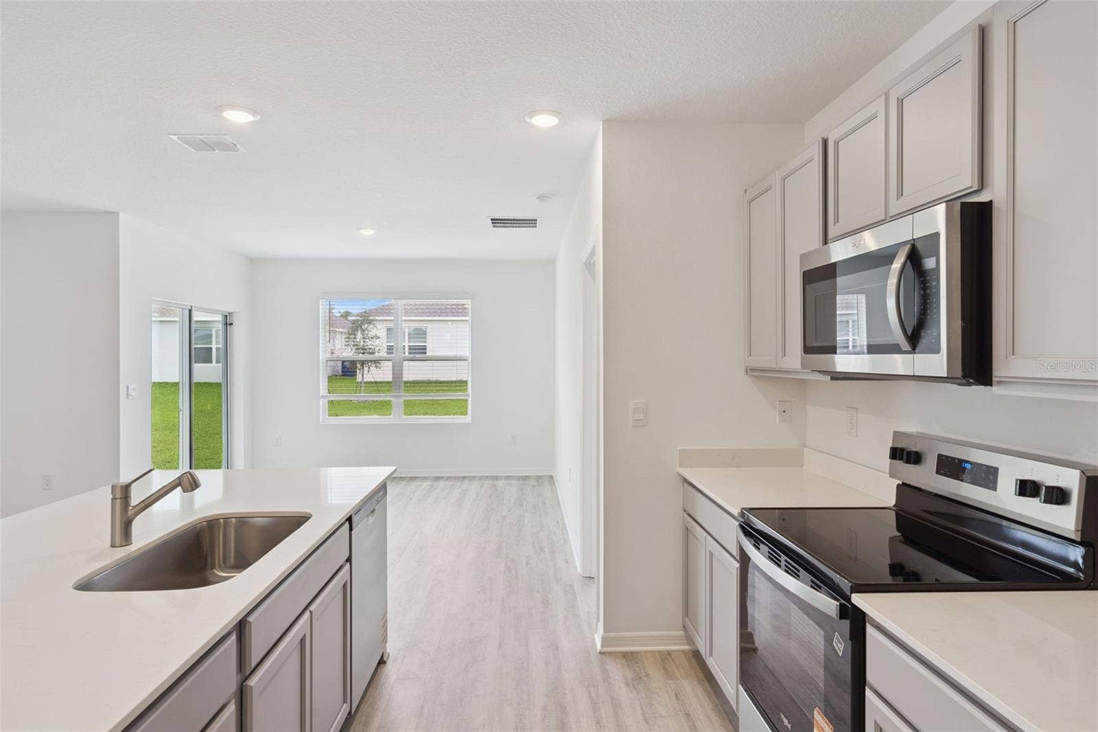 1803 GRANDIOSE DRIVE, Lake Hamilton, FL 33851