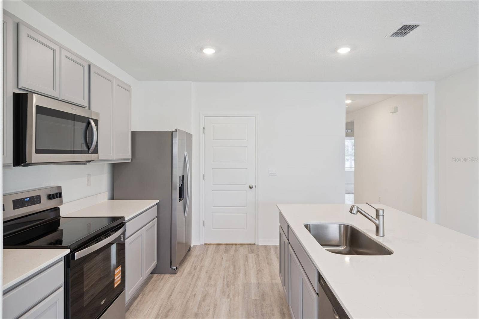 1803 GRANDIOSE DRIVE, Lake Hamilton, FL 33851