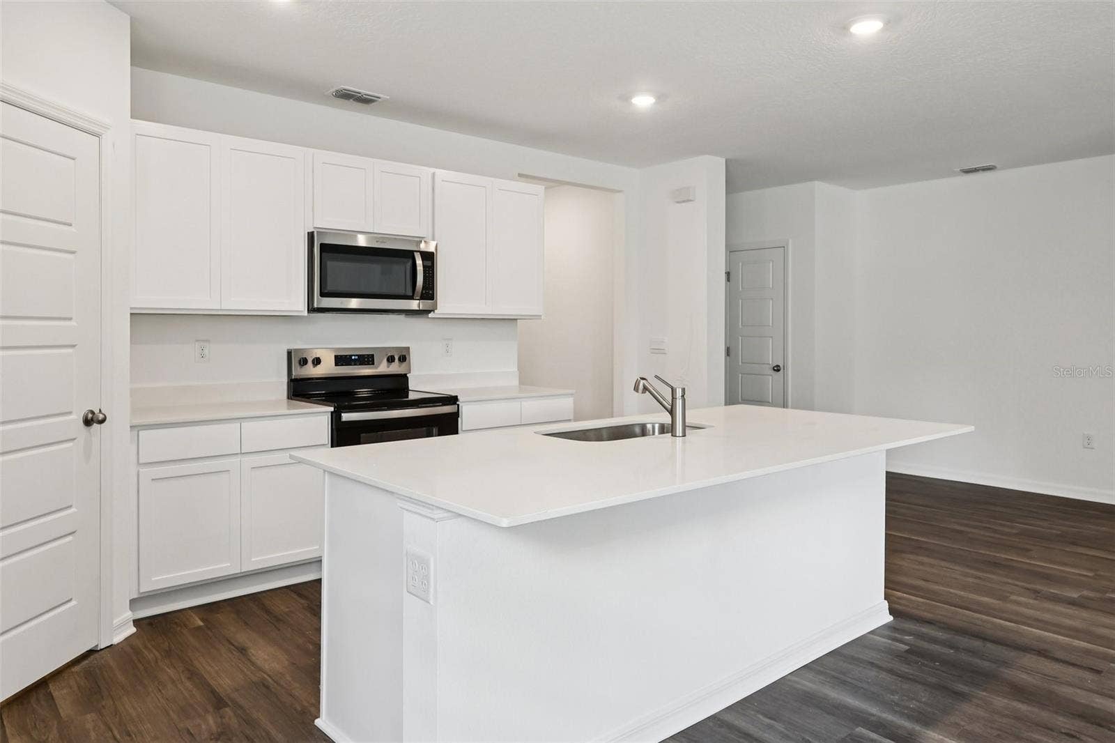1799 GRANDIOSE DRIVE, Lake Hamilton, FL 33851