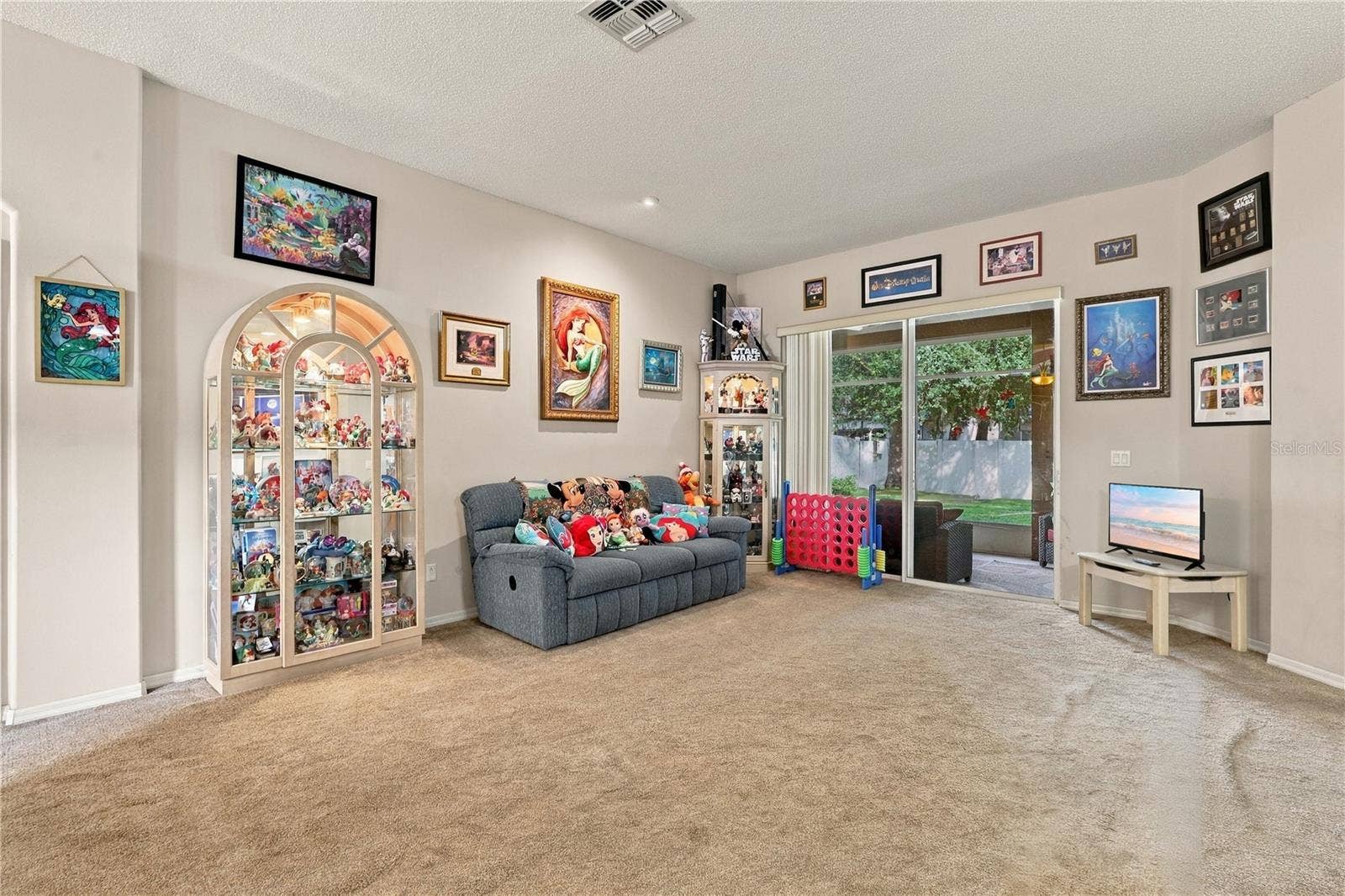439 FIELDSTREAM BOULEVARD, Orlando, FL 32825 439 FIELDSTREAM BOULEVARD, Orlando, FL 32825