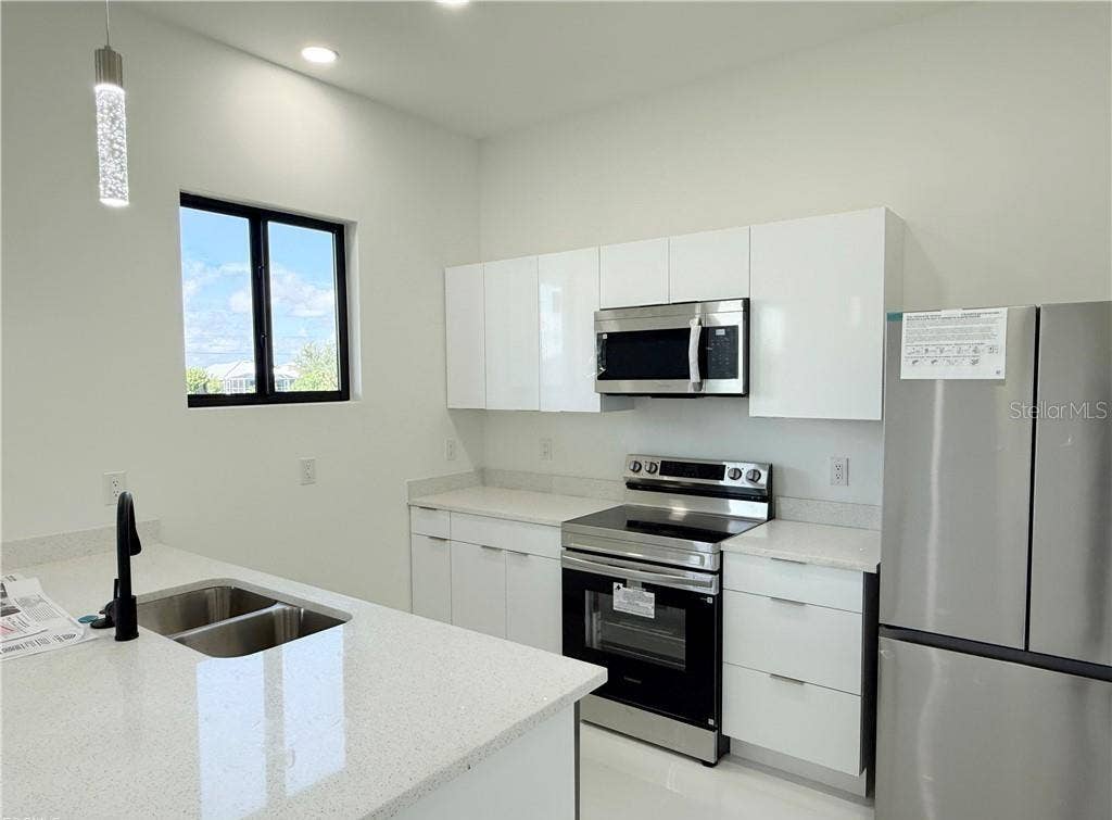 4238 NW 34TH TERRACE, Cape Coral, FL 33993