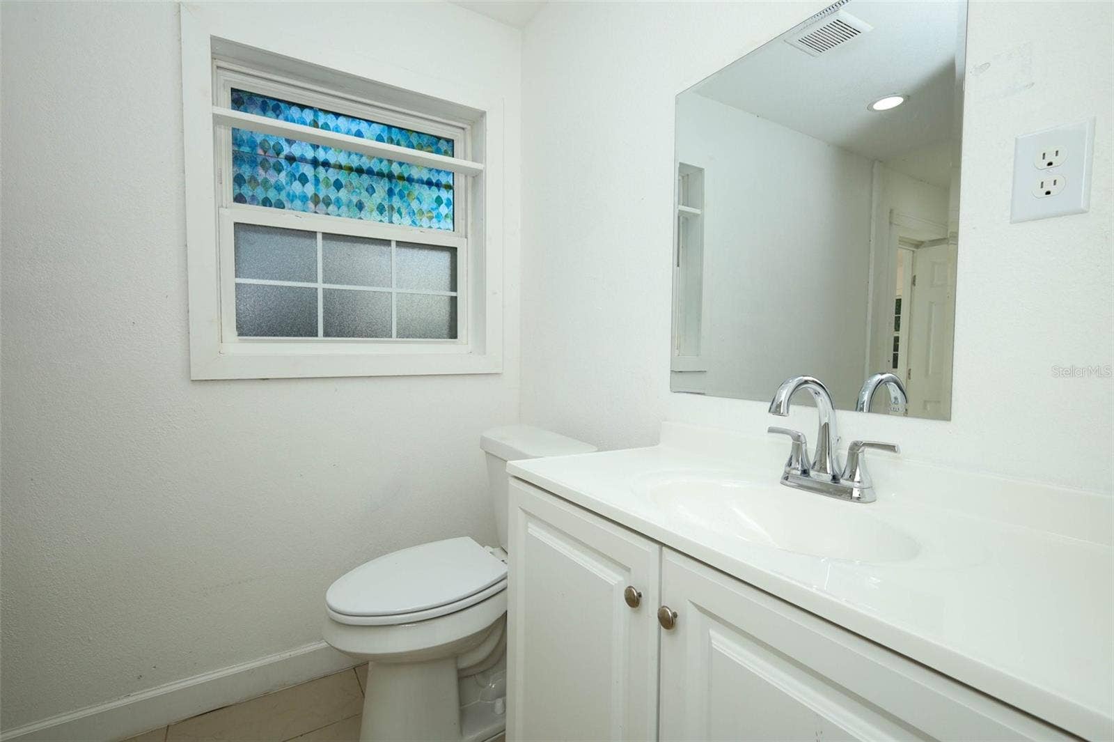 7614 BELL BOULEVARD, Orlando, FL 32810 2nd bathroom