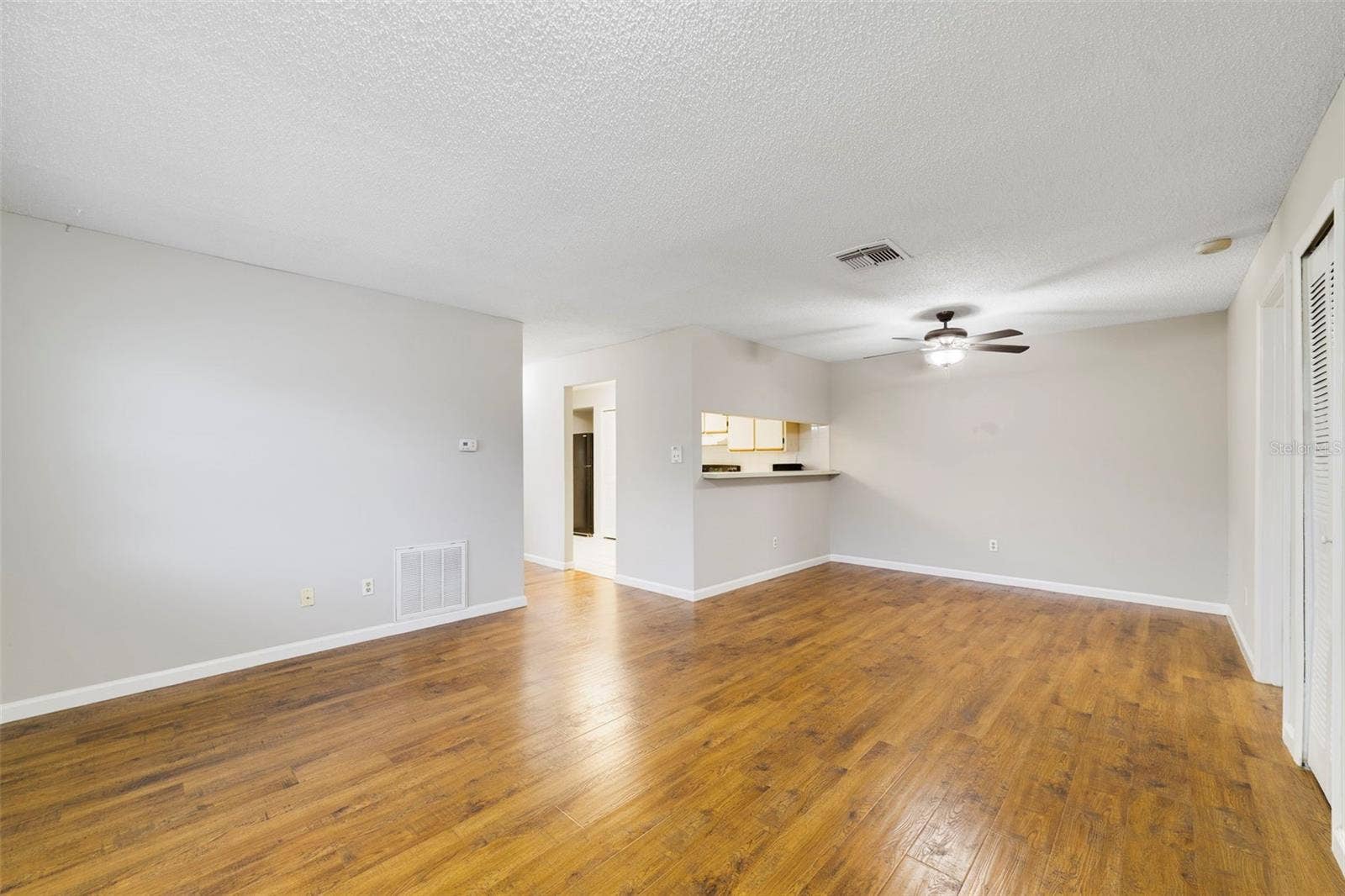 Living Room / Dining Room