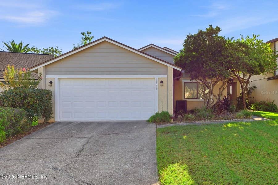 Property photo for Jacksonville, FL