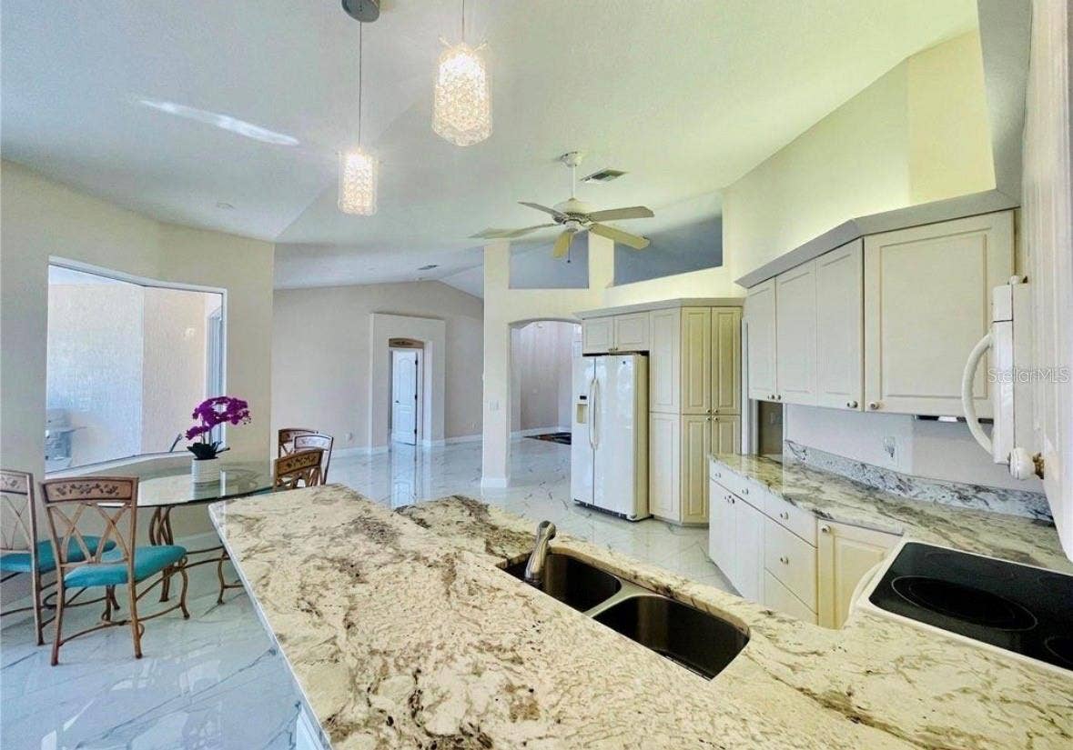2953 SEASONS BOULEVARD, Sarasota, FL 34240 2953 SEASONS BOULEVARD, Sarasota, FL 34240