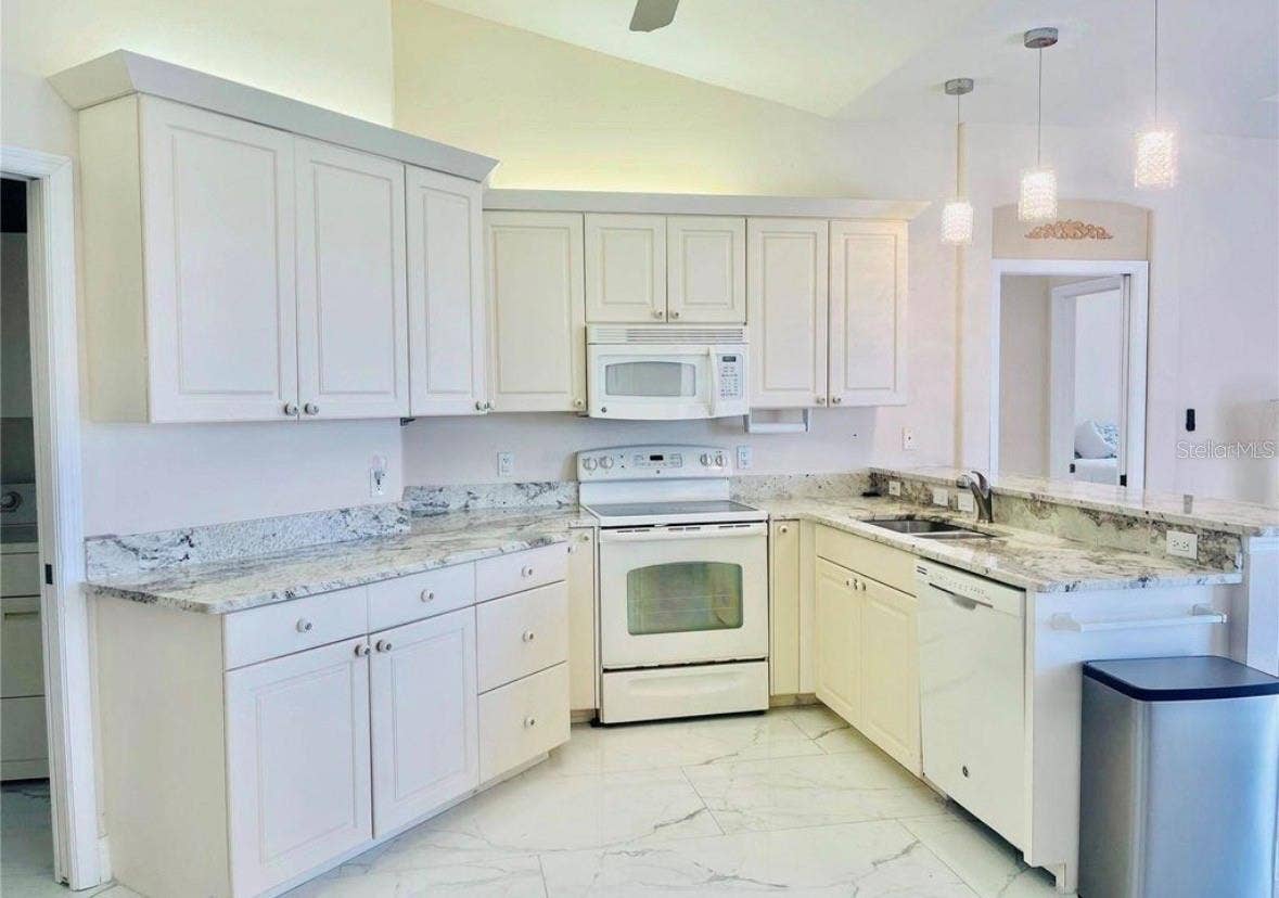 2953 SEASONS BOULEVARD, Sarasota, FL 34240 2953 SEASONS BOULEVARD, Sarasota, FL 34240