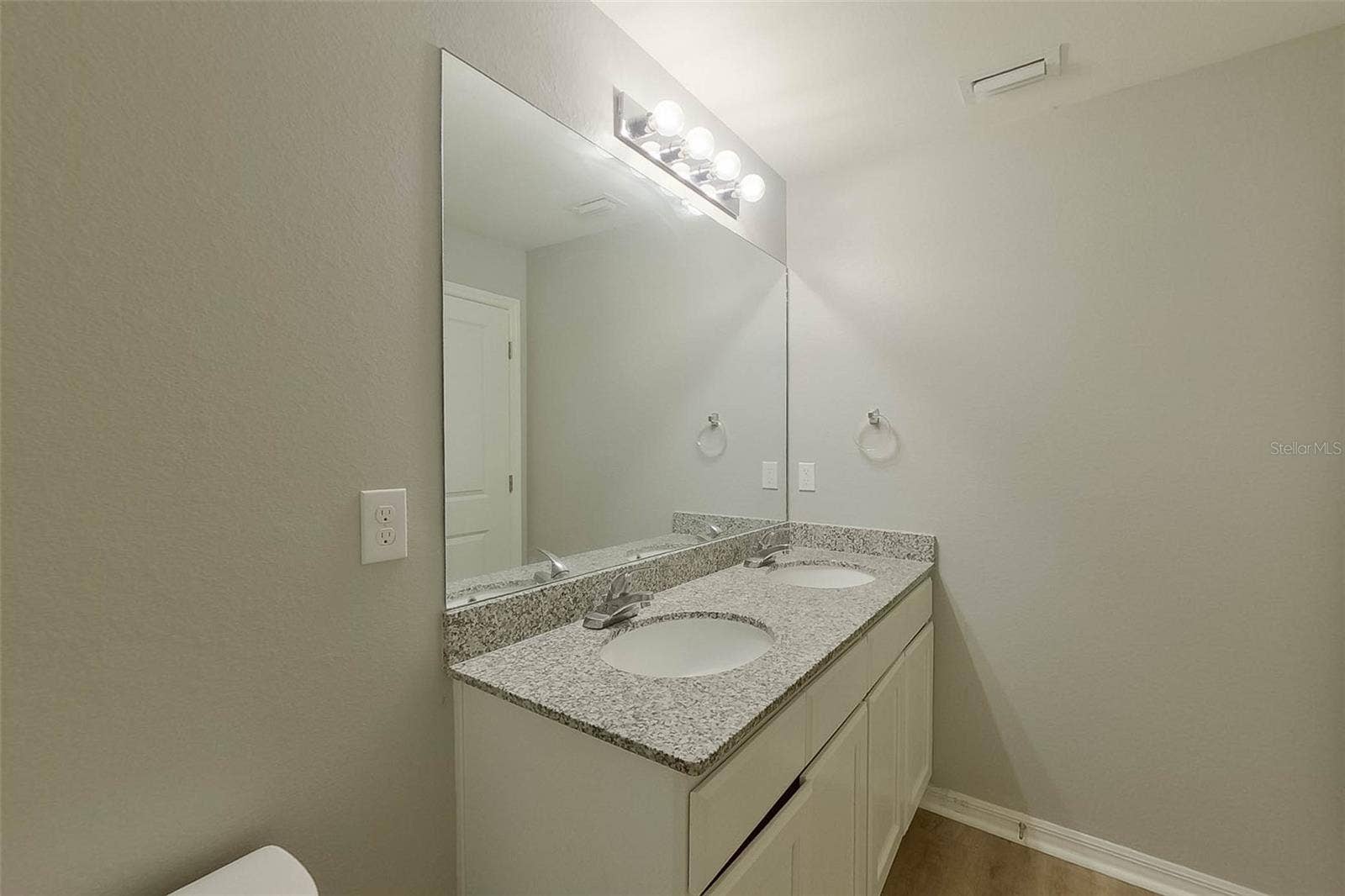 4204 E 5TH STREET, Lehigh Acres, FL 33972 4204 E 5TH STREET, Lehigh Acres, FL 33972