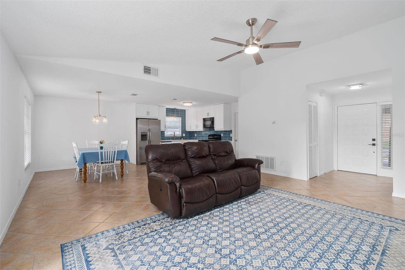 9932 EARLSTON STREET, Orlando, FL 32817