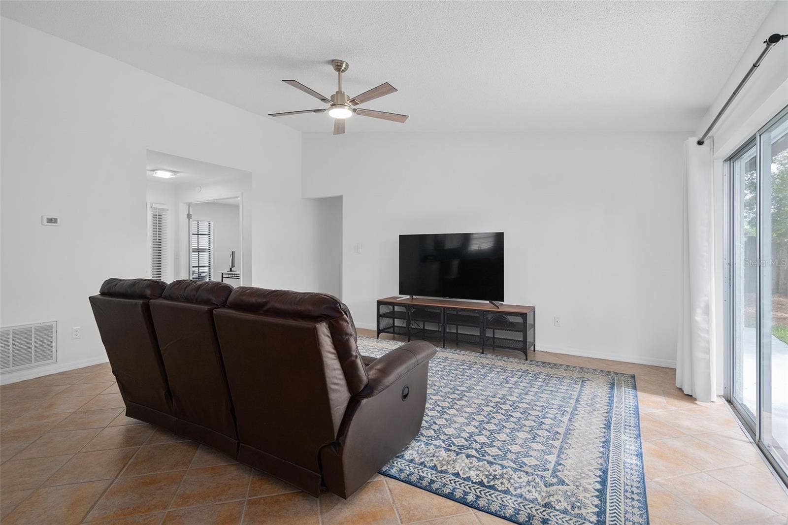 9932 EARLSTON STREET, Orlando, FL 32817