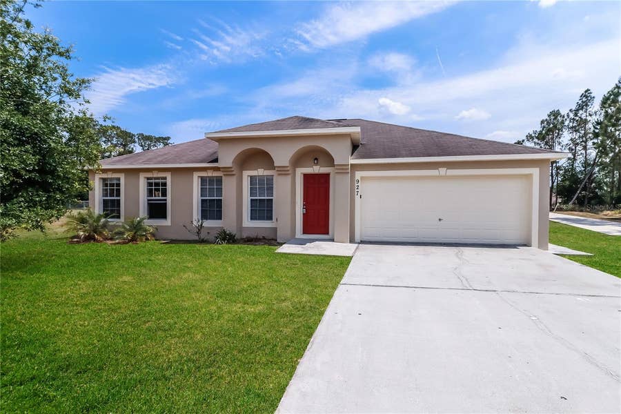 Property photo for 927 CAMBRIDGE COURT, Kissimmee, FL