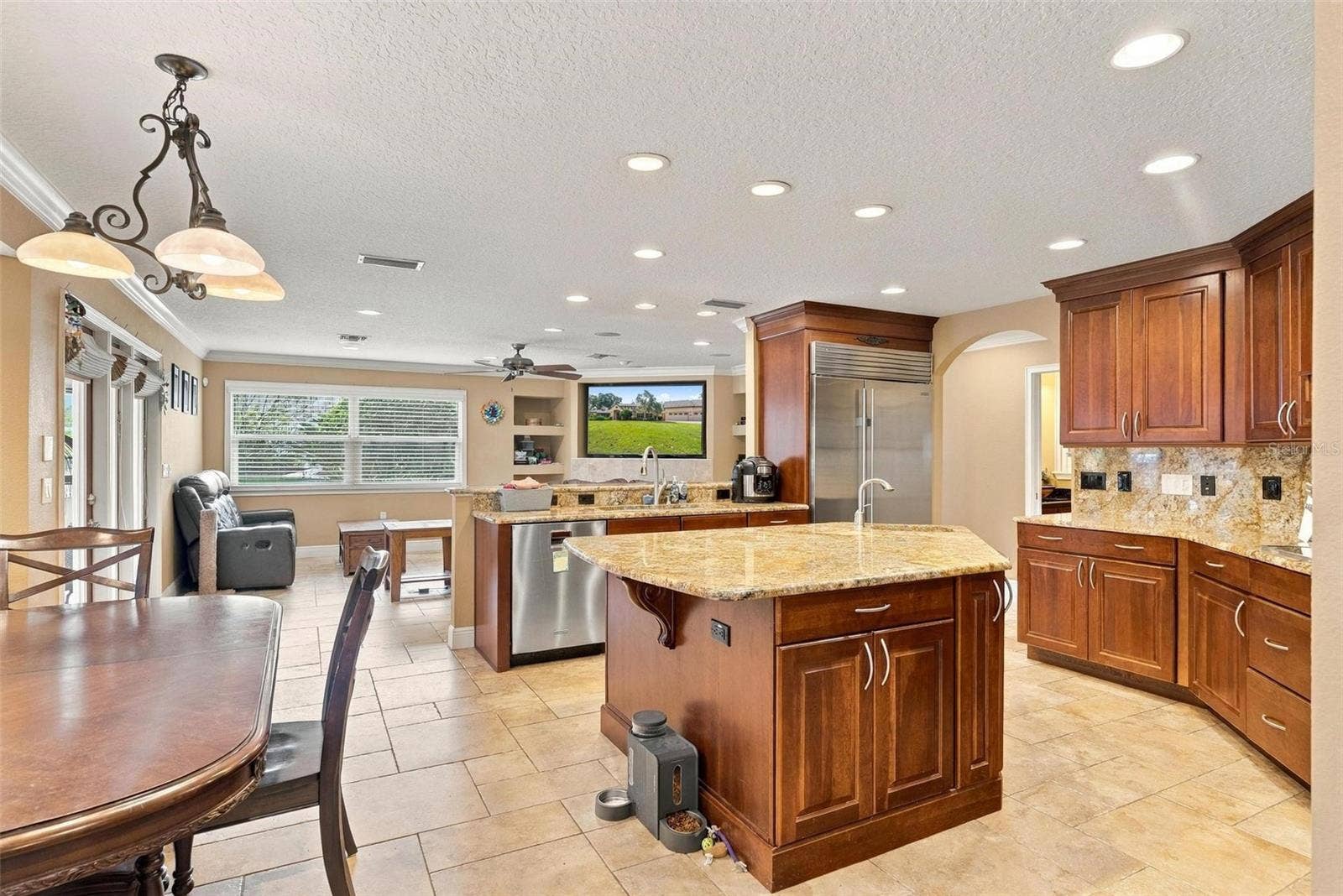 2150 W DALE CIRCLE, Deland, FL 32720 2150 W DALE CIRCLE, Deland, FL 32720