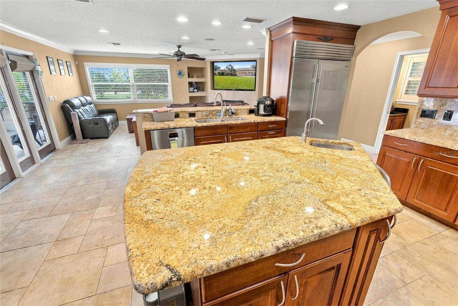 2150 W DALE CIRCLE, Deland, FL 32720 2150 W DALE CIRCLE, Deland, FL 32720