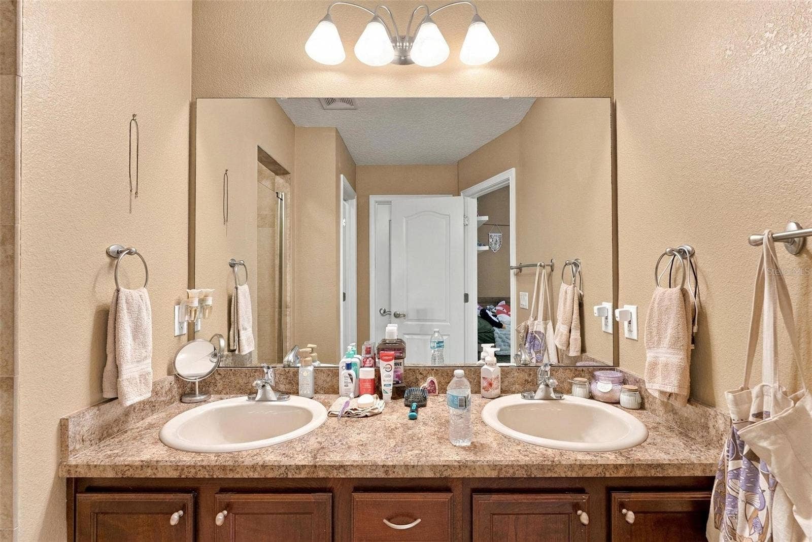 2150 W DALE CIRCLE, Deland, FL 32720 2150 W DALE CIRCLE, Deland, FL 32720
