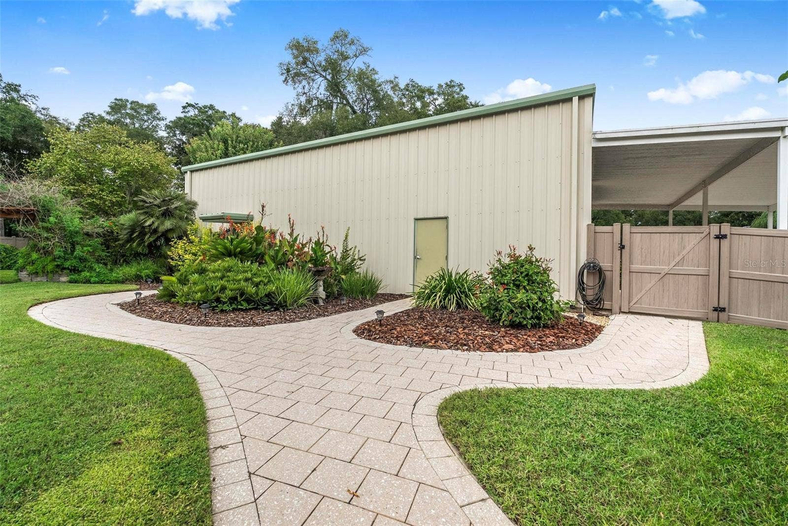 2150 W DALE CIRCLE, Deland, FL 32720 2150 W DALE CIRCLE, Deland, FL 32720