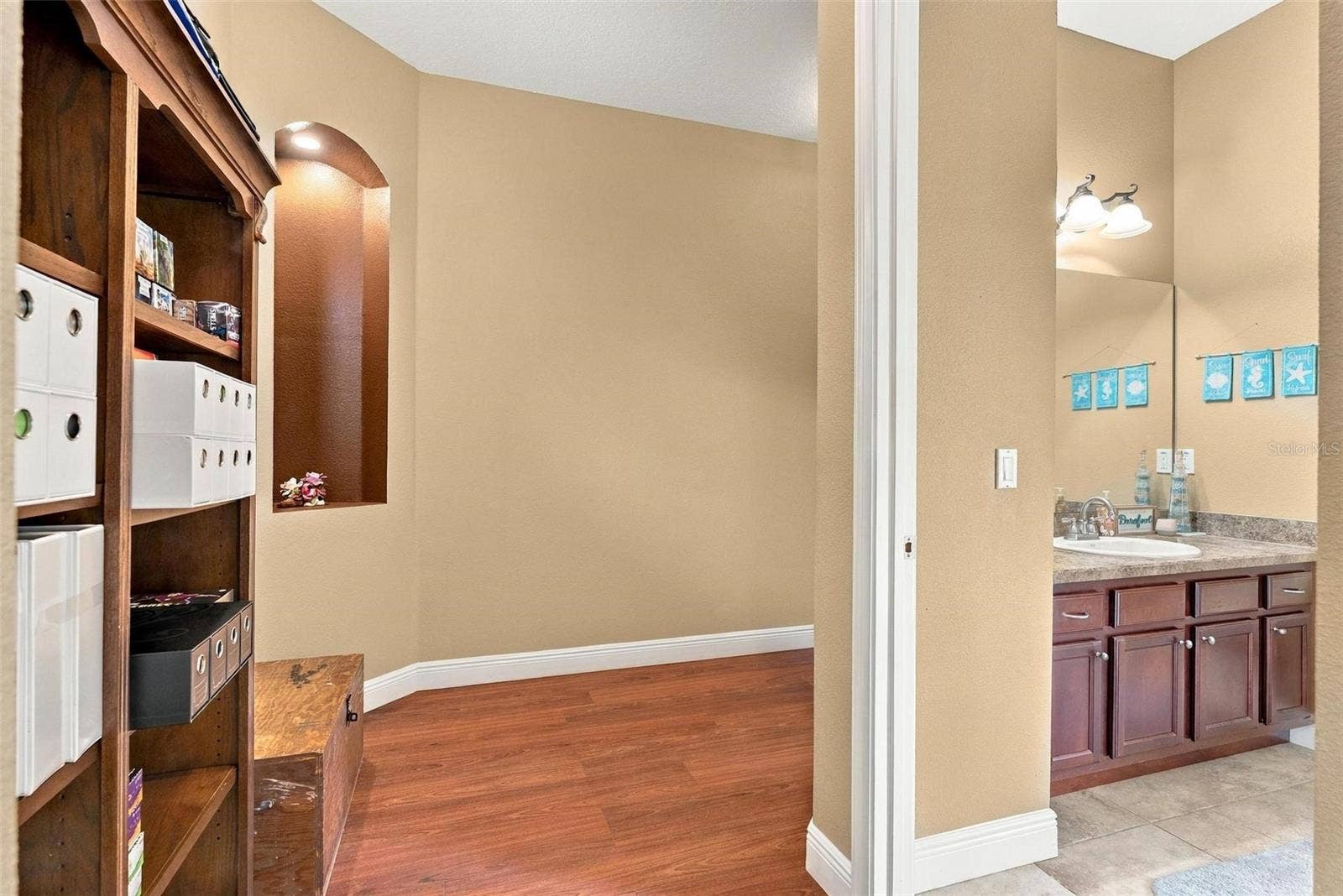 2150 W DALE CIRCLE, Deland, FL 32720 2150 W DALE CIRCLE, Deland, FL 32720