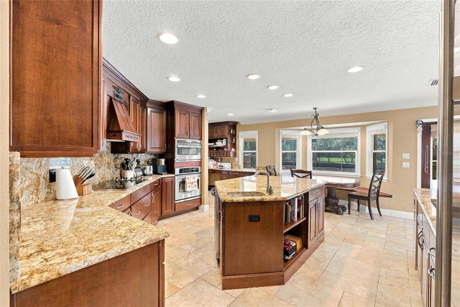 2150 W DALE CIRCLE, Deland, FL 32720 2150 W DALE CIRCLE, Deland, FL 32720