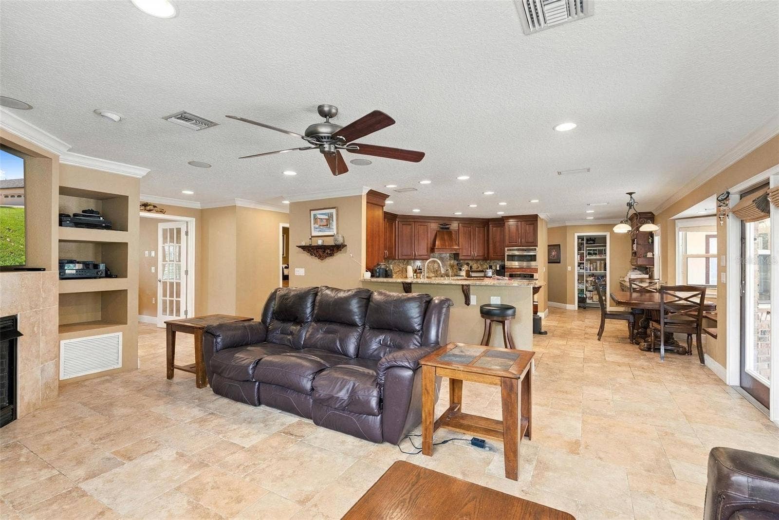 2150 W DALE CIRCLE, Deland, FL 32720 2150 W DALE CIRCLE, Deland, FL 32720