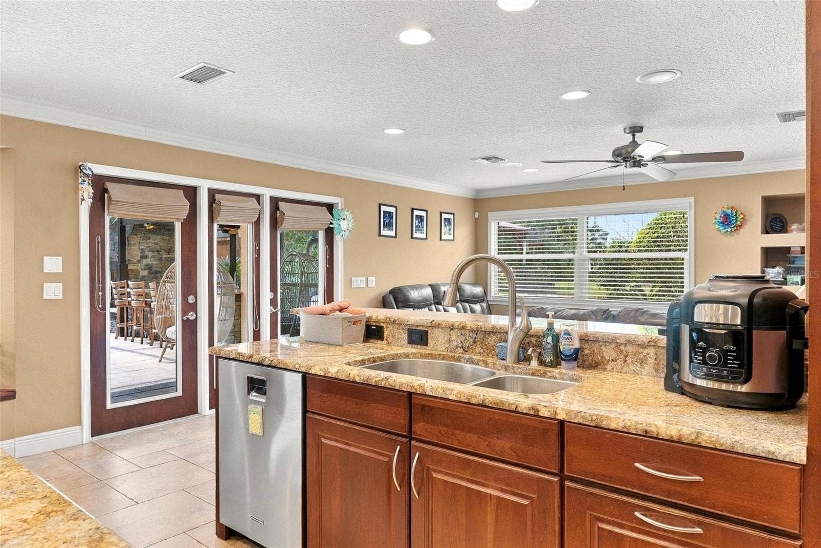 2150 W DALE CIRCLE, Deland, FL 32720 2150 W DALE CIRCLE, Deland, FL 32720
