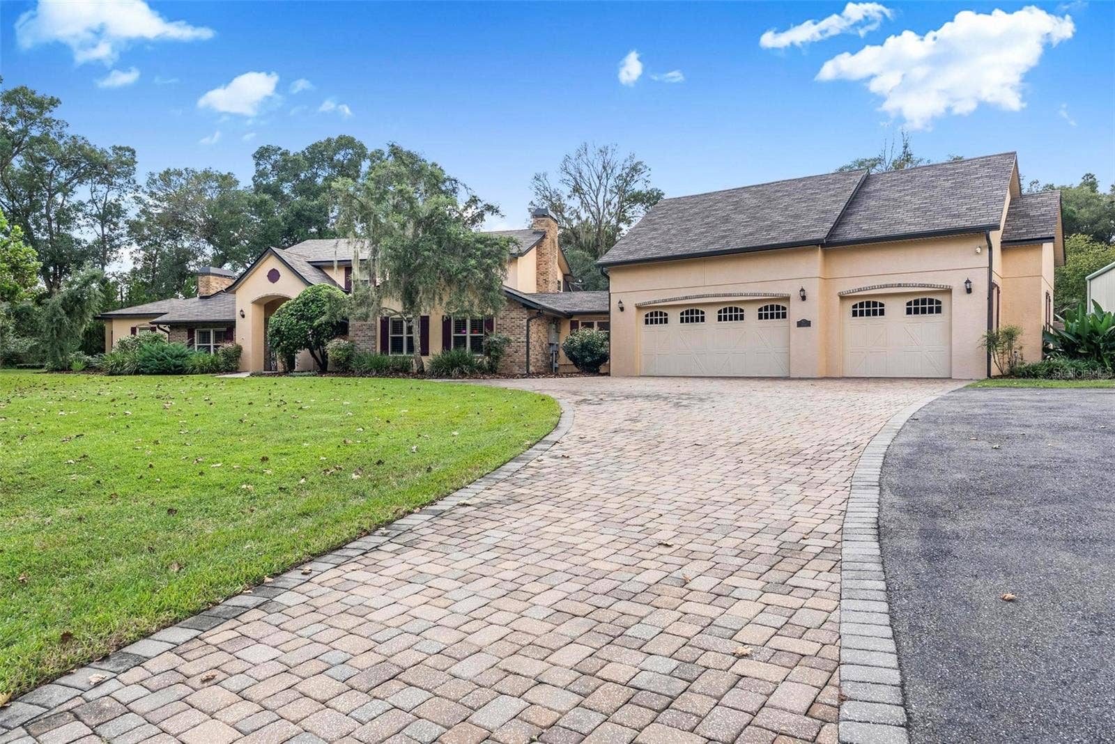 2150 W DALE CIRCLE, Deland, FL 32720 2150 W DALE CIRCLE, Deland, FL 32720