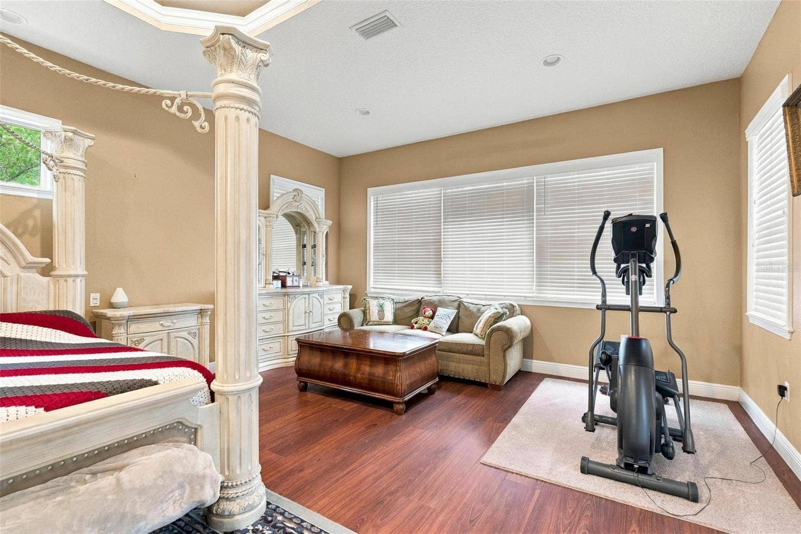 2150 W DALE CIRCLE, Deland, FL 32720 2150 W DALE CIRCLE, Deland, FL 32720