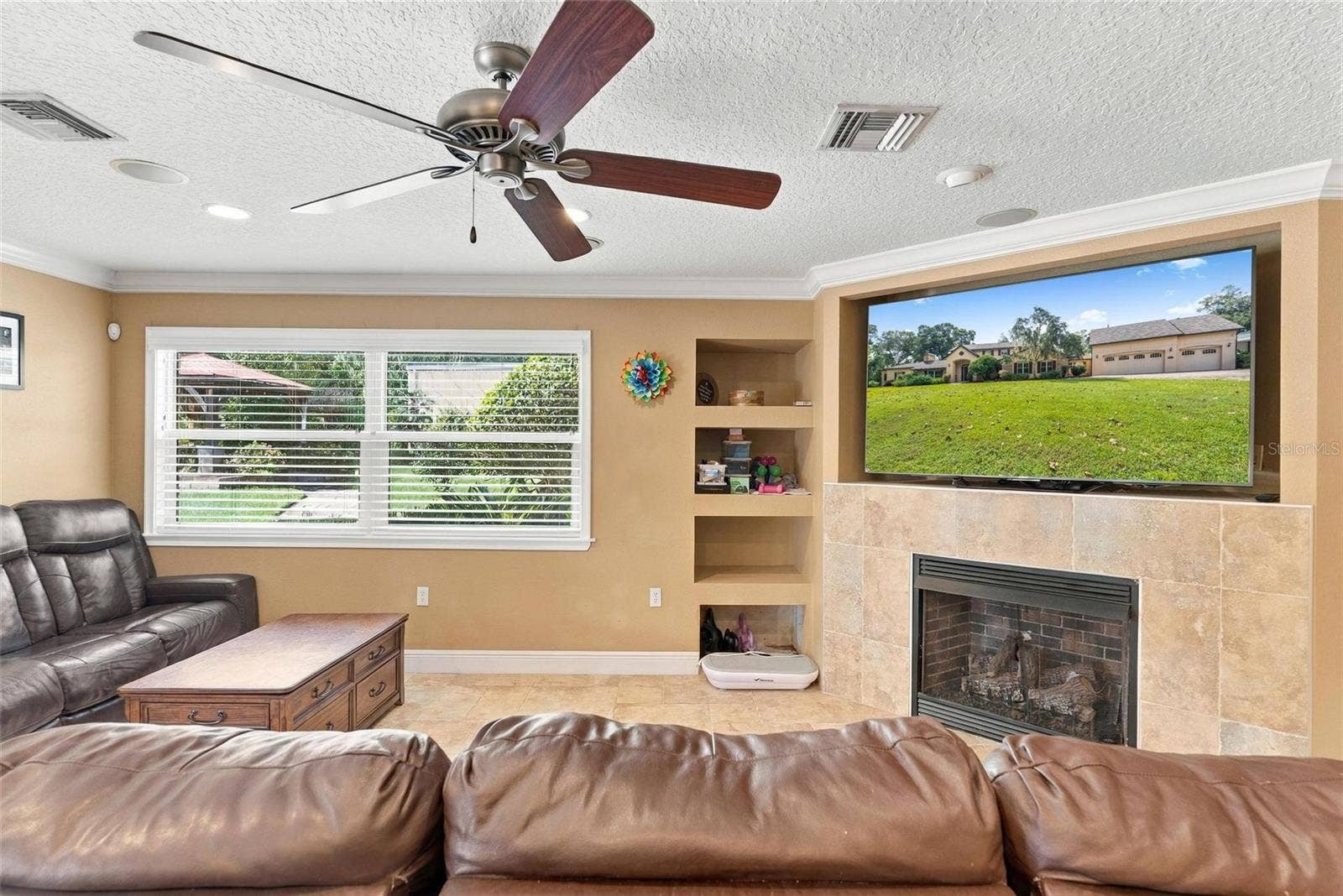 2150 W DALE CIRCLE, Deland, FL 32720 2150 W DALE CIRCLE, Deland, FL 32720