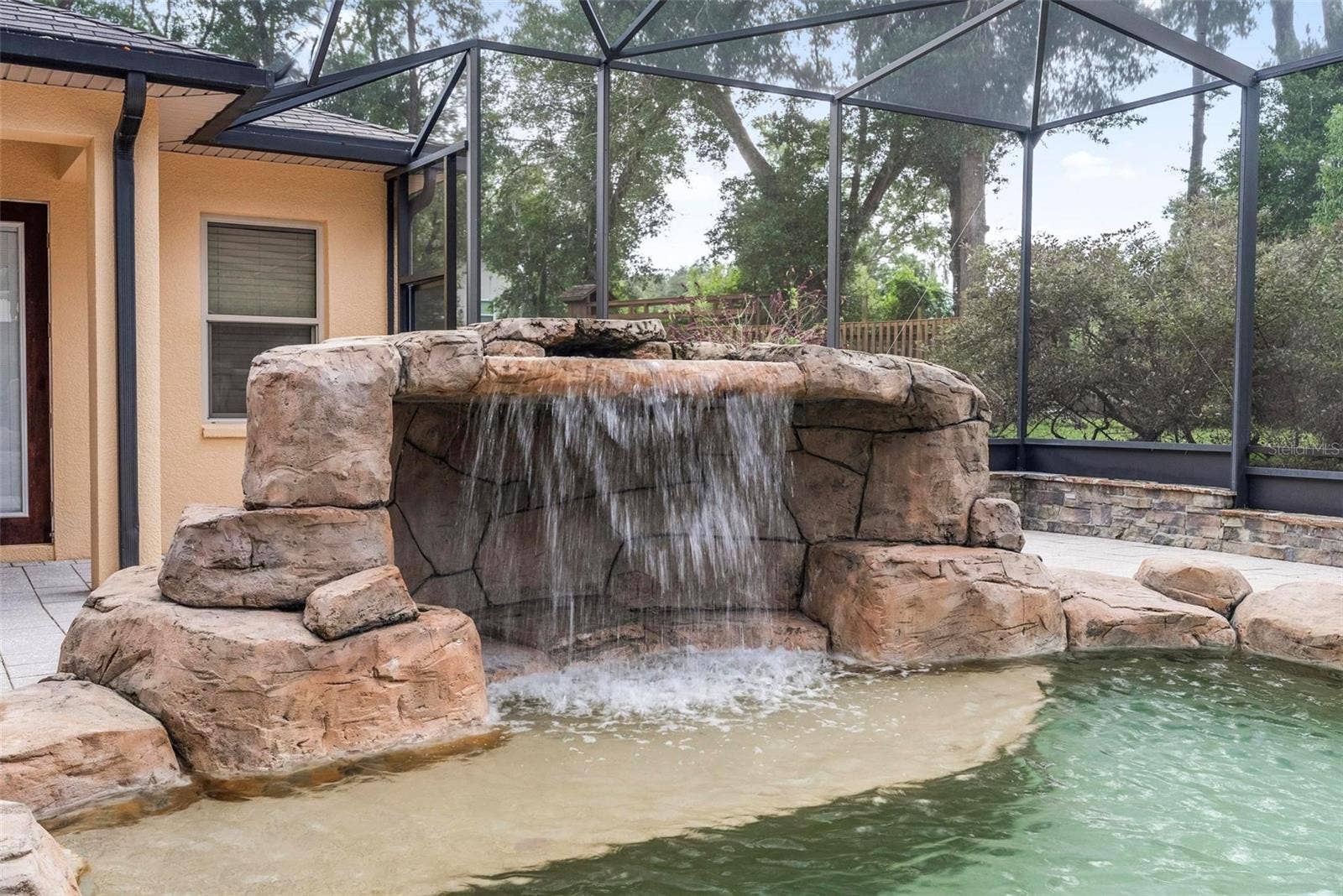2150 W DALE CIRCLE, Deland, FL 32720 2150 W DALE CIRCLE, Deland, FL 32720