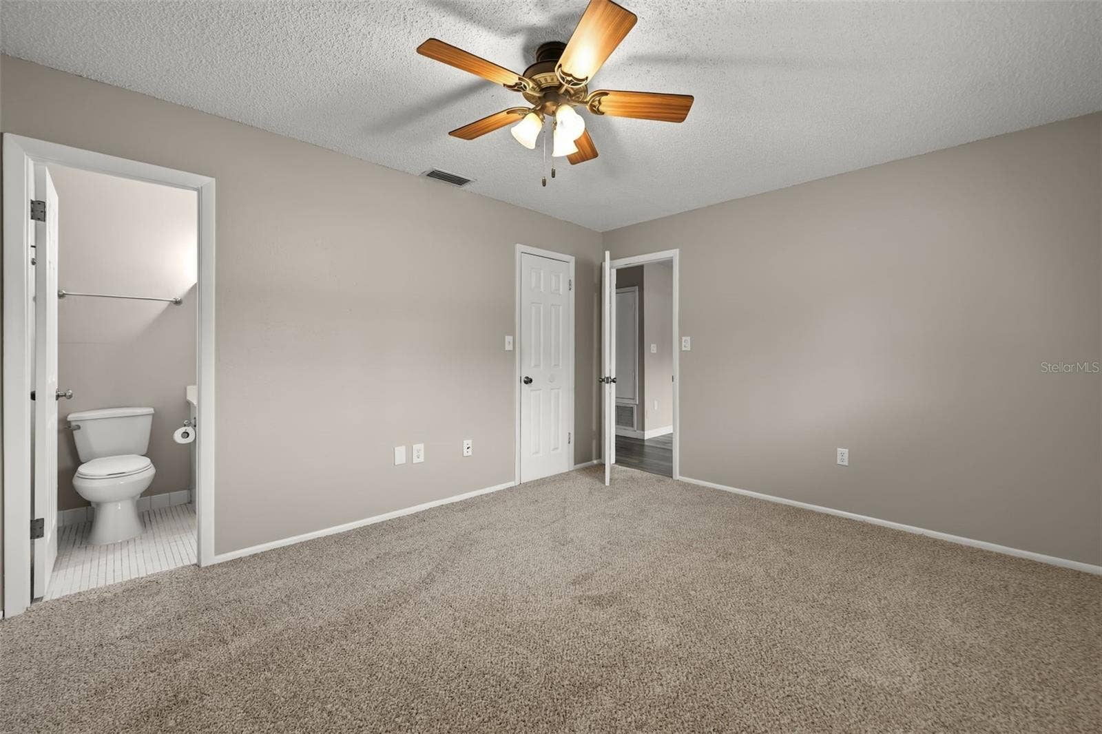 252 W PALMETTO AVENUE, Longwood, FL 32750