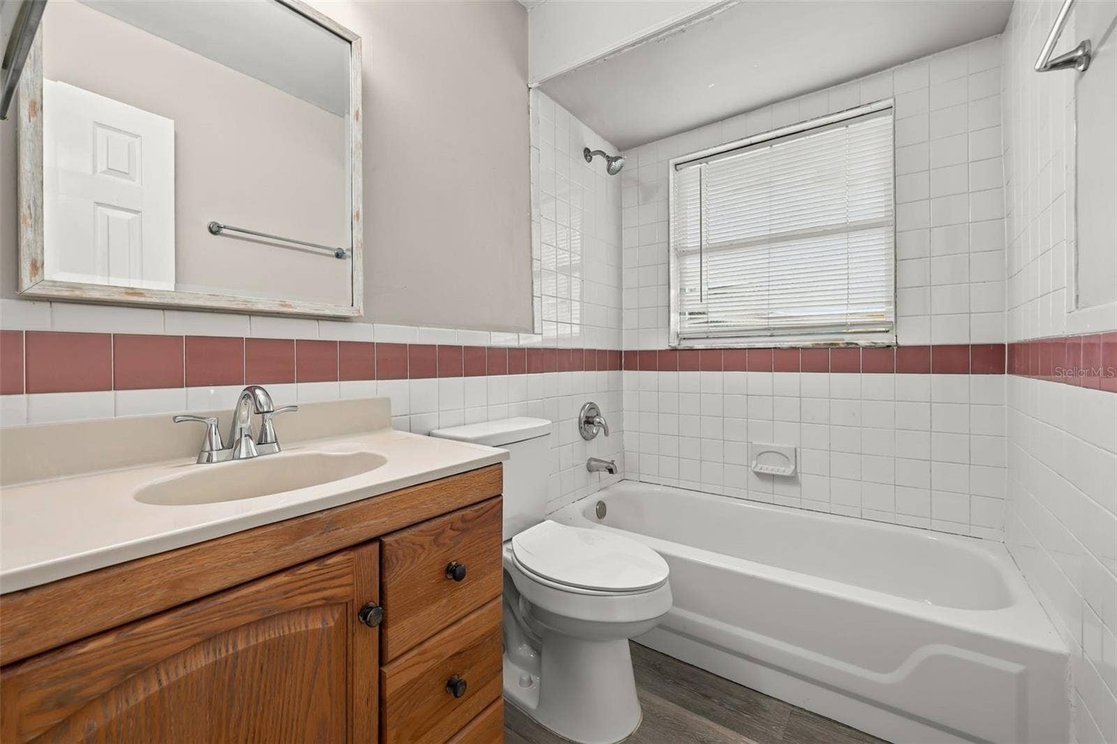 252 W PALMETTO AVENUE, Longwood, FL 32750