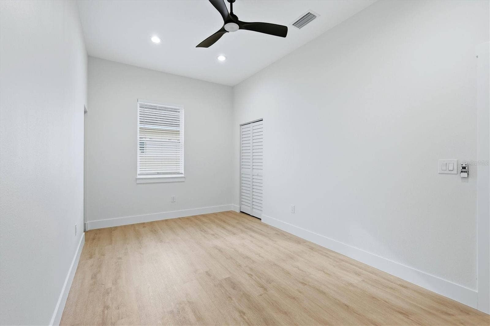 6042 105TH TERRACE N, Pinellas Park, FL 33782