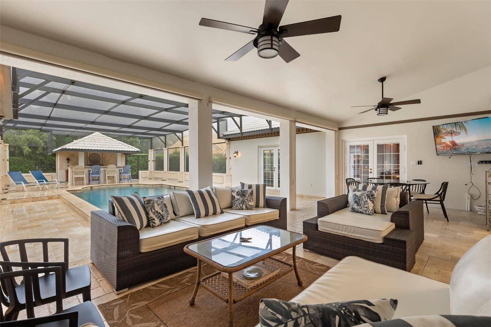 Covered Lanai Seating Area