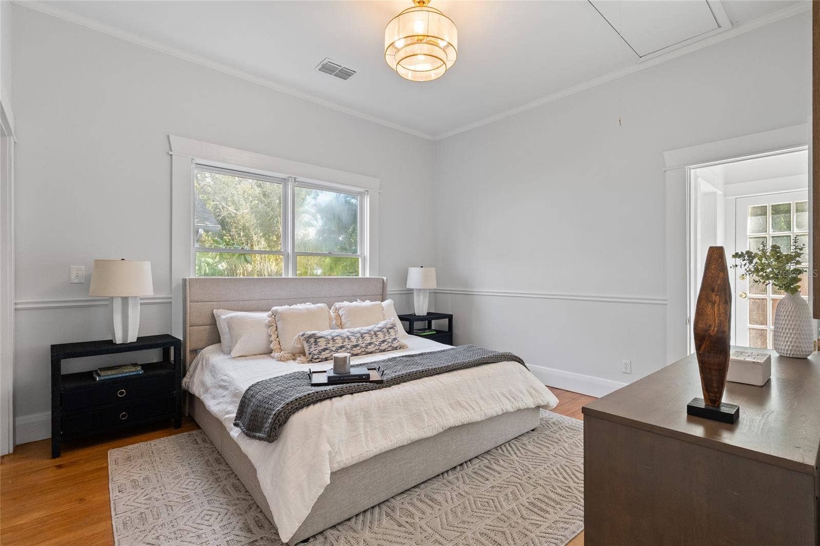 2410 W JETTON AVENUE, Tampa, FL 33629 2410 W JETTON AVENUE, Tampa, FL 33629