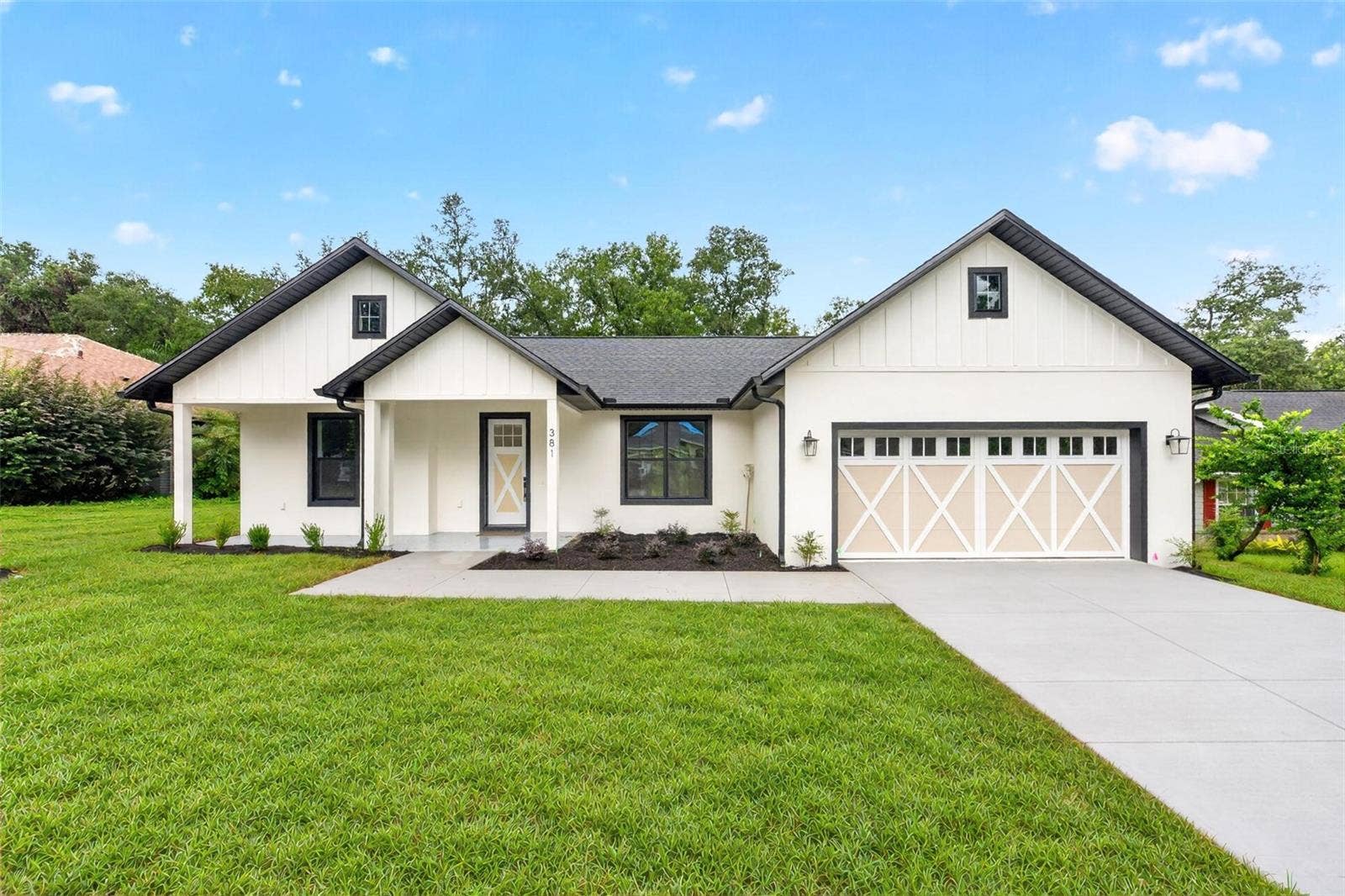 381 CARRIAGE LANE, Lady Lake, FL 32159 Front