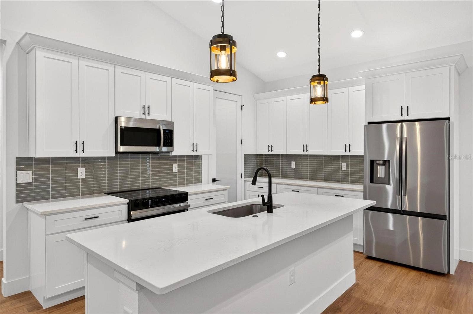 381 CARRIAGE LANE, Lady Lake, FL 32159 Kitchen