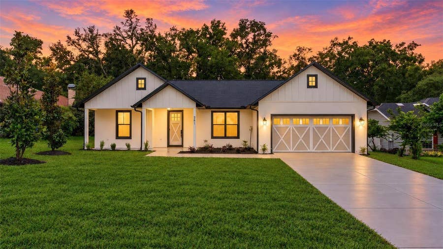 Property photo for 381 CARRIAGE LANE, Lady Lake, FL