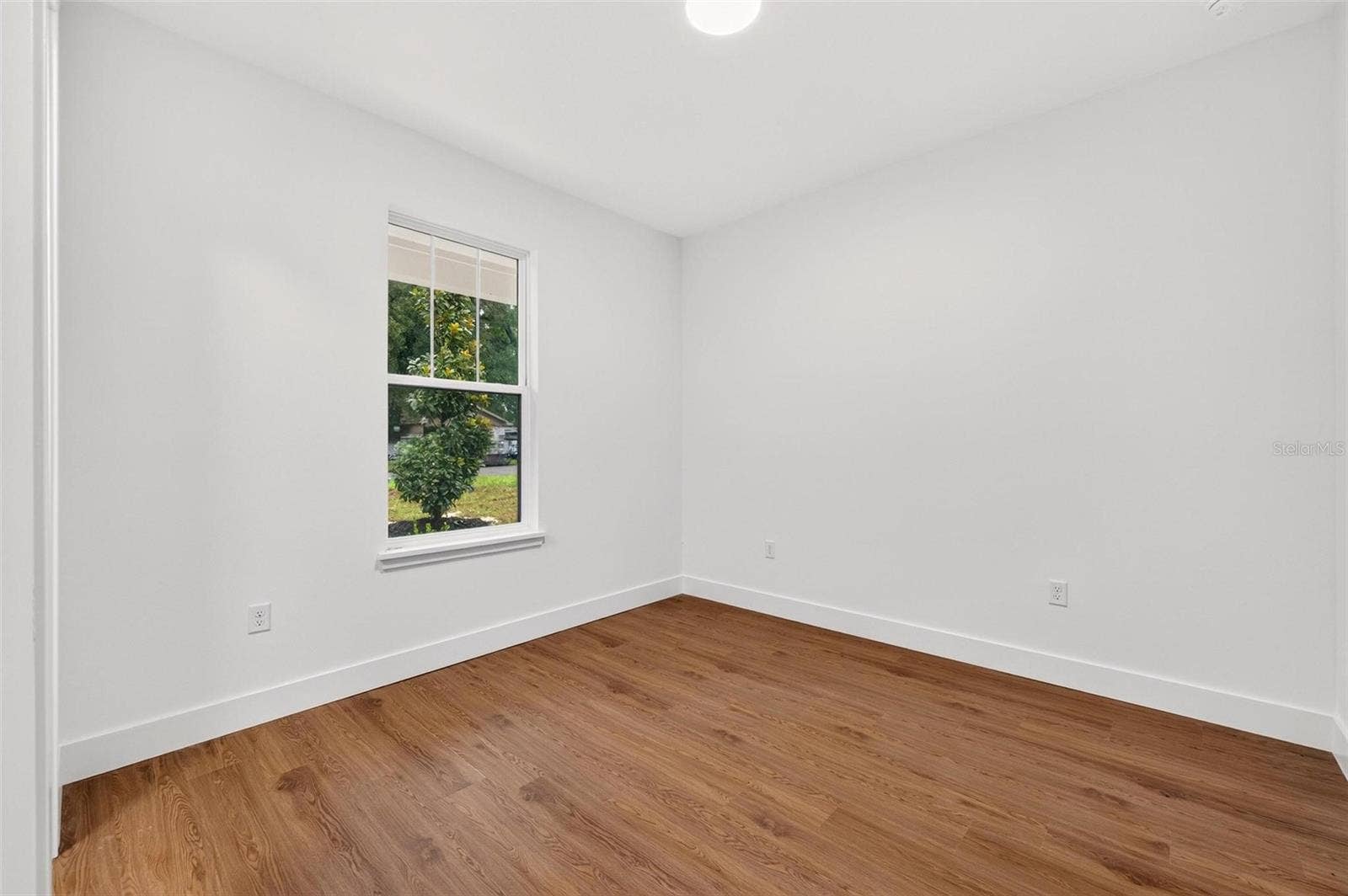 381 CARRIAGE LANE, Lady Lake, FL 32159 Bedroom # 2
